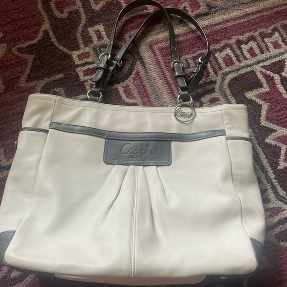 Coach SoHo Pleated Gallery Tote - Picture 12 of 16